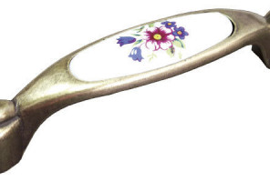 RS112AB.4/96/W01 старин.латуньцветы полев. ручка