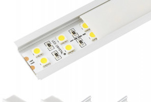 Профиль алюм.для светодиодн.лент Широкий 31*6мм, L-2м с матовым экраном, загл. и крепежом LR43-M