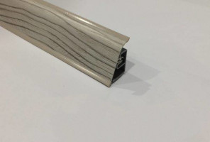 Thermoplast 850 - Плинтус - 2058 (4,2)      Бискайская сосна ( Скиф 101)  37*24*4200 (AP 850-1411)