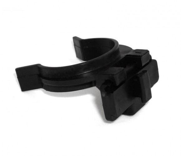 Клипса под пластиковый цоколь черная (пластик)