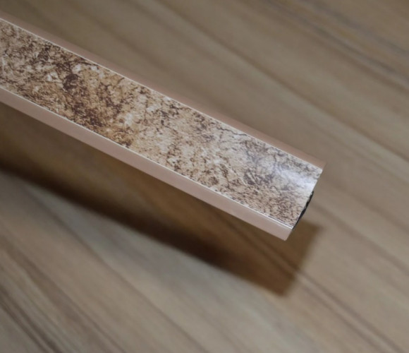 Thermoplast 120 - Плинтус - 145      Мадрид 18*18*3000 (MRK 120-1308)